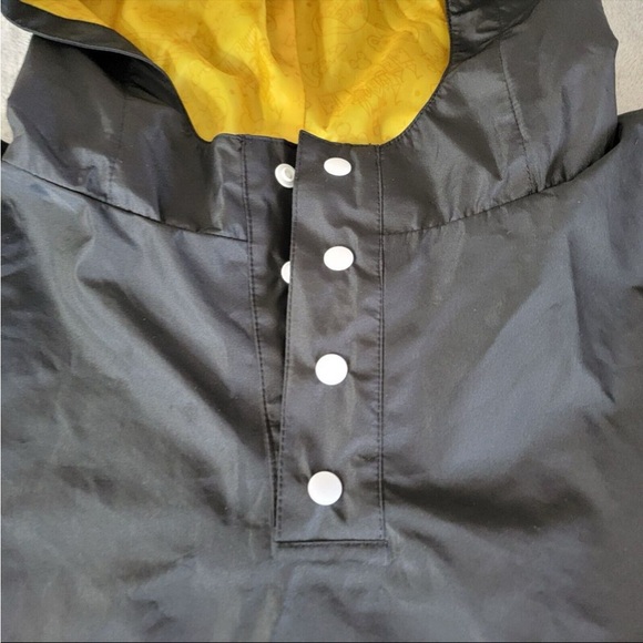 Disney Black and Red Mickey Mouse Men’s Poncho Rain NWT XL/XXL - Picture 5 of 9